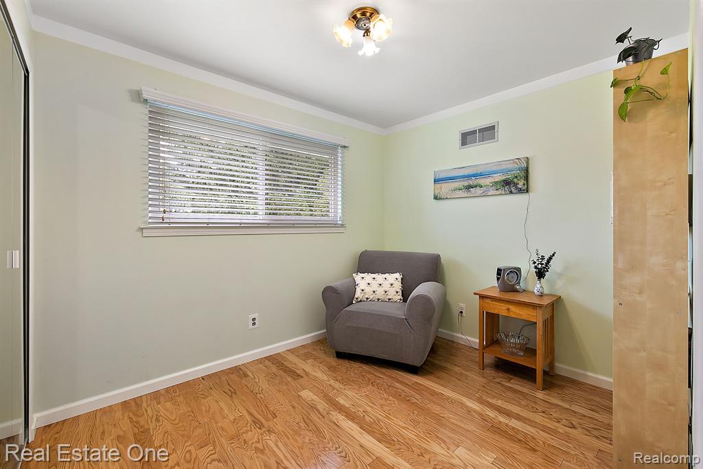 2340 South Rochester Road Rochester Hills, MI 48307 - Photo 21 of 25