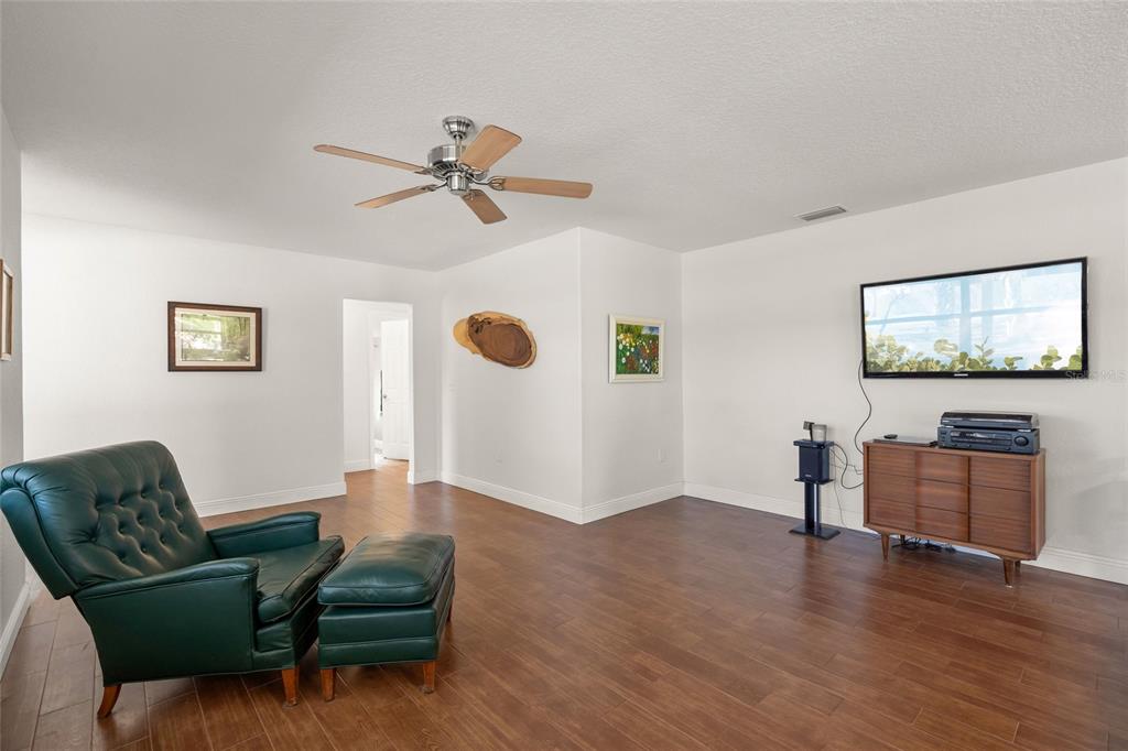 6520 Quonset Road Bradenton, FL 34203 - Photo 9 of 30