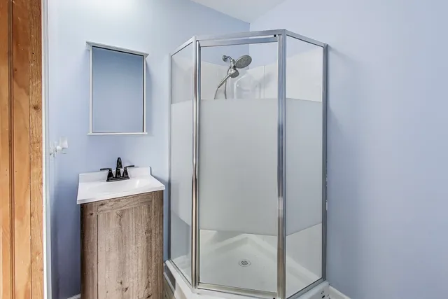 $285,000 | 43173 North Lake Avenue, Antioch, IL 60002