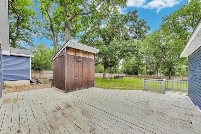 $285,000 | 43173 North Lake Avenue, Antioch, IL 60002