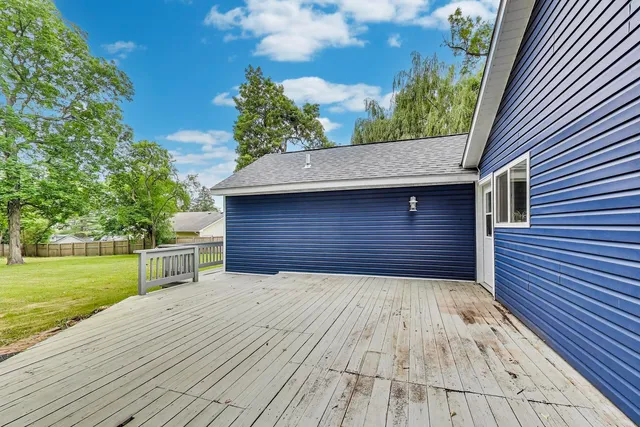 $285,000 | 43173 North Lake Avenue, Antioch, IL 60002