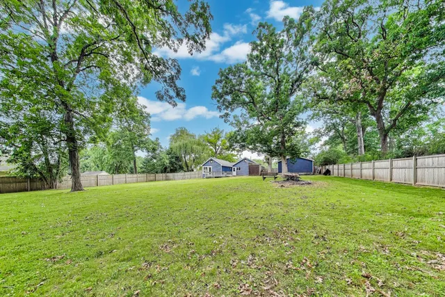 $285,000 | 43173 North Lake Avenue, Antioch, IL 60002