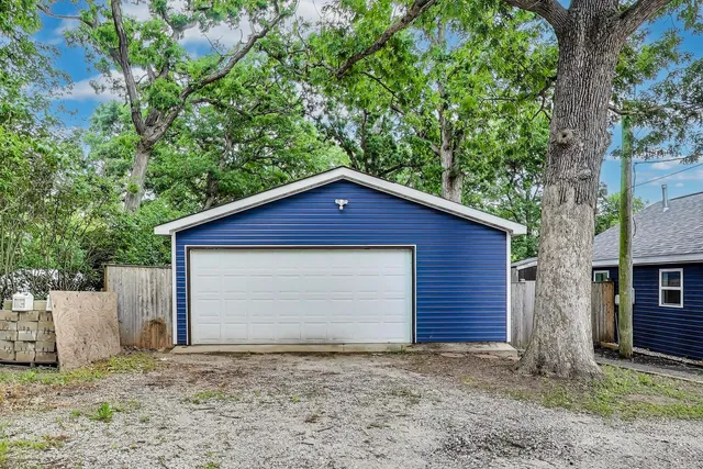 $285,000 | 43173 North Lake Avenue, Antioch, IL 60002