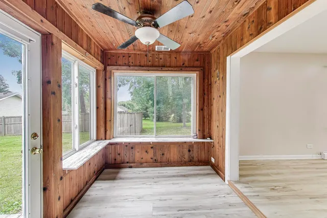 $285,000 | 43173 North Lake Avenue, Antioch, IL 60002