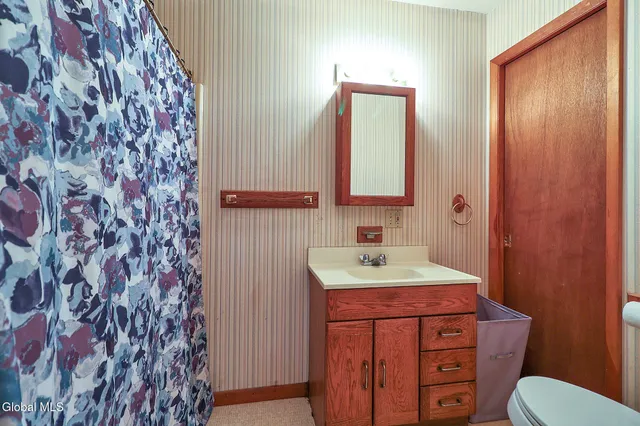 $215,000 | 1337 8th Avenue, Schenectady, NY 12303