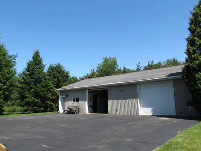 5835 Eidson Road St. Joseph, MI 49085 - Photo 3 of 23 Additional Photo