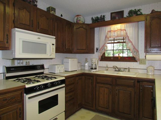 5835 Eidson Road St. Joseph, MI 49085 - Photo 9 of 23 Additional Photo