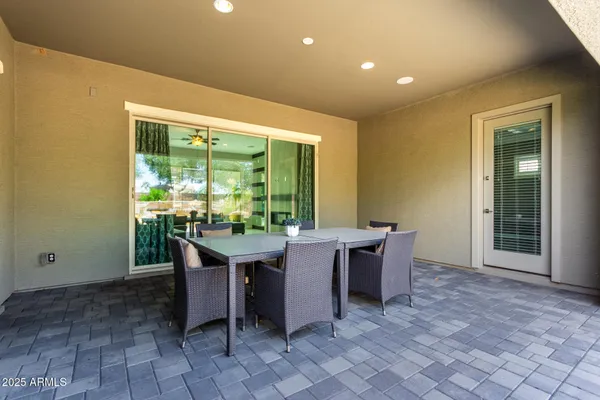 $1,010,000 | 4318 South RedCliffe Drive, Gilbert, AZ 85297