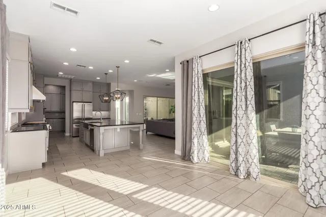 $1,039,000 | 4318 South RedCliffe Drive, Gilbert, AZ 85297