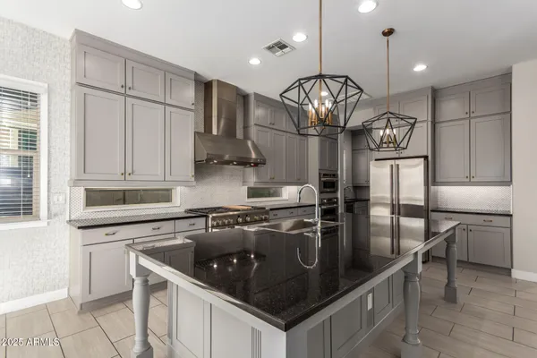 $1,010,000 | 4318 South RedCliffe Drive, Gilbert, AZ 85297