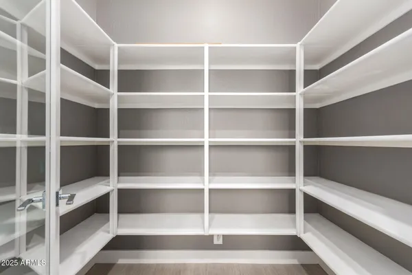 $1,010,000 | 4318 South RedCliffe Drive, Gilbert, AZ 85297