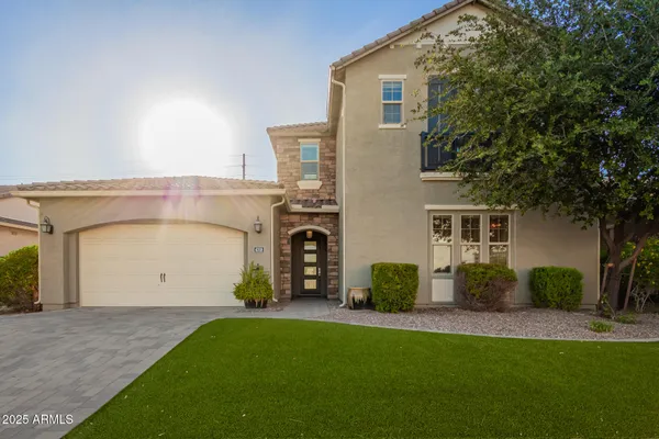 $1,010,000 | 4318 South RedCliffe Drive, Gilbert, AZ 85297
