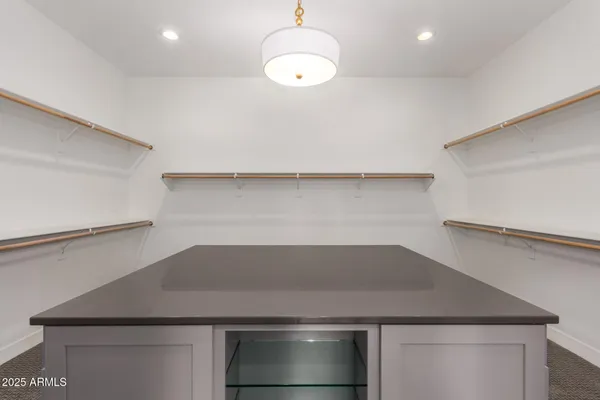 $1,010,000 | 4318 South RedCliffe Drive, Gilbert, AZ 85297