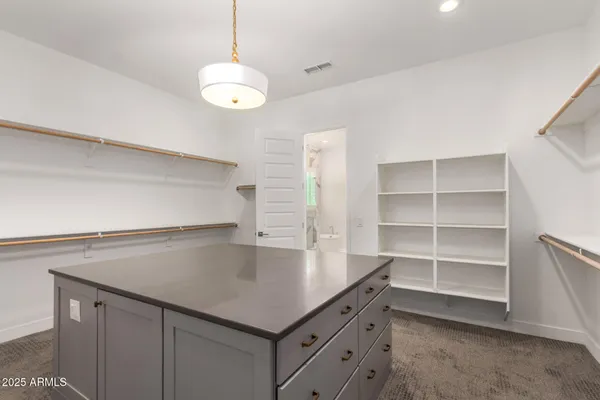 $1,010,000 | 4318 South RedCliffe Drive, Gilbert, AZ 85297