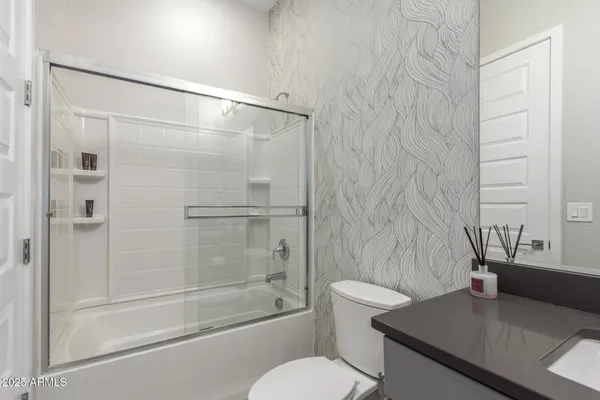 $1,010,000 | 4318 South RedCliffe Drive, Gilbert, AZ 85297