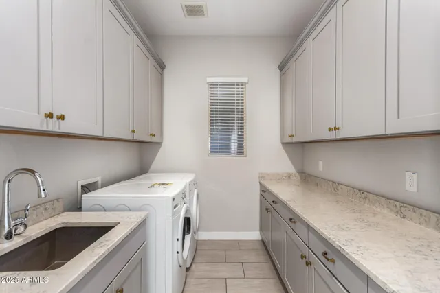 $1,039,000 | 4318 South RedCliffe Drive, Gilbert, AZ 85297