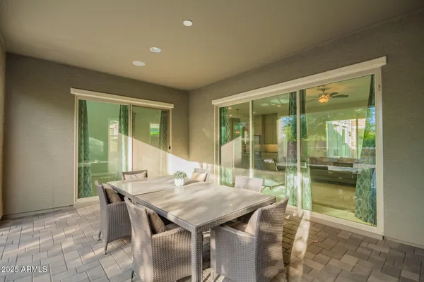 $1,010,000 | 4318 South RedCliffe Drive, Gilbert, AZ 85297