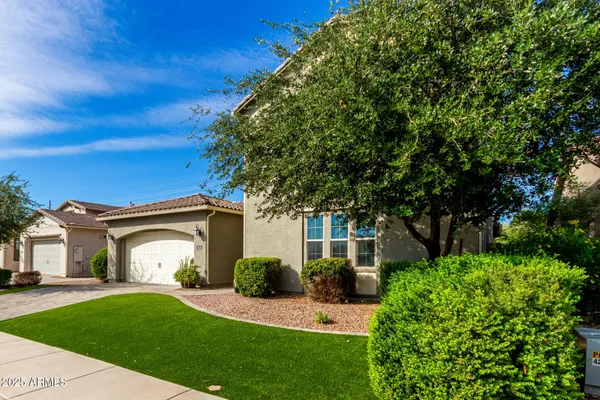 $1,010,000 | 4318 South RedCliffe Drive, Gilbert, AZ 85297