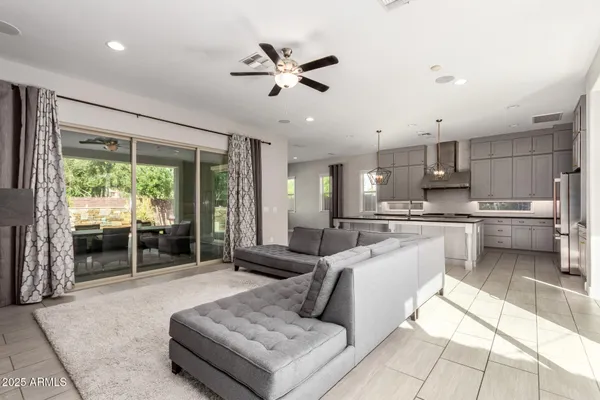 $1,010,000 | 4318 South RedCliffe Drive, Gilbert, AZ 85297