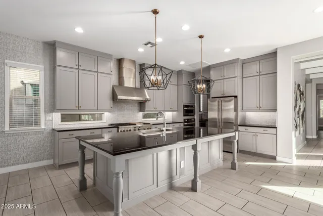 $1,039,000 | 4318 South RedCliffe Drive, Gilbert, AZ 85297