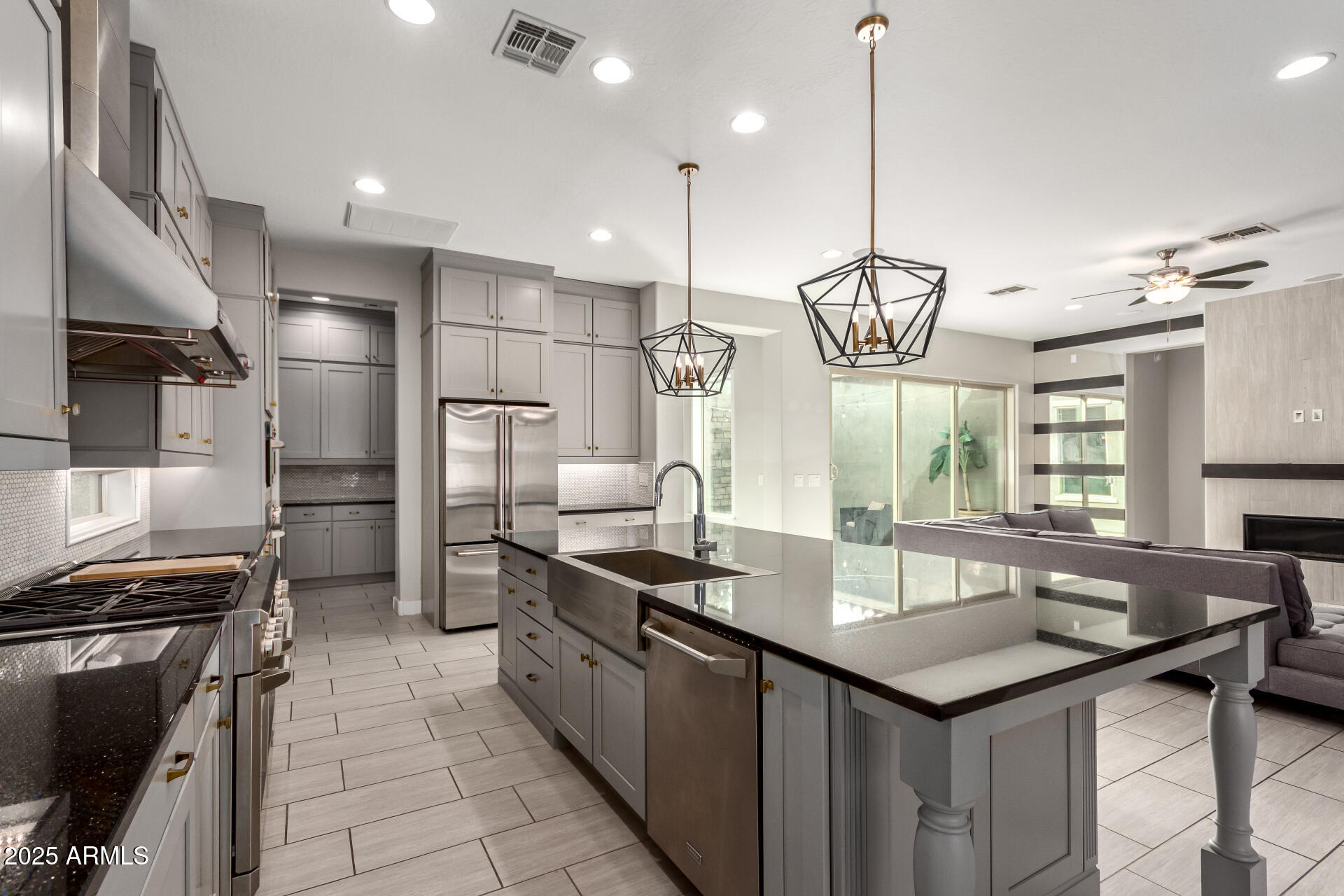 4318 South RedCliffe Drive Gilbert, AZ 85297 - Photo 71 of 110 17 RedCliffe