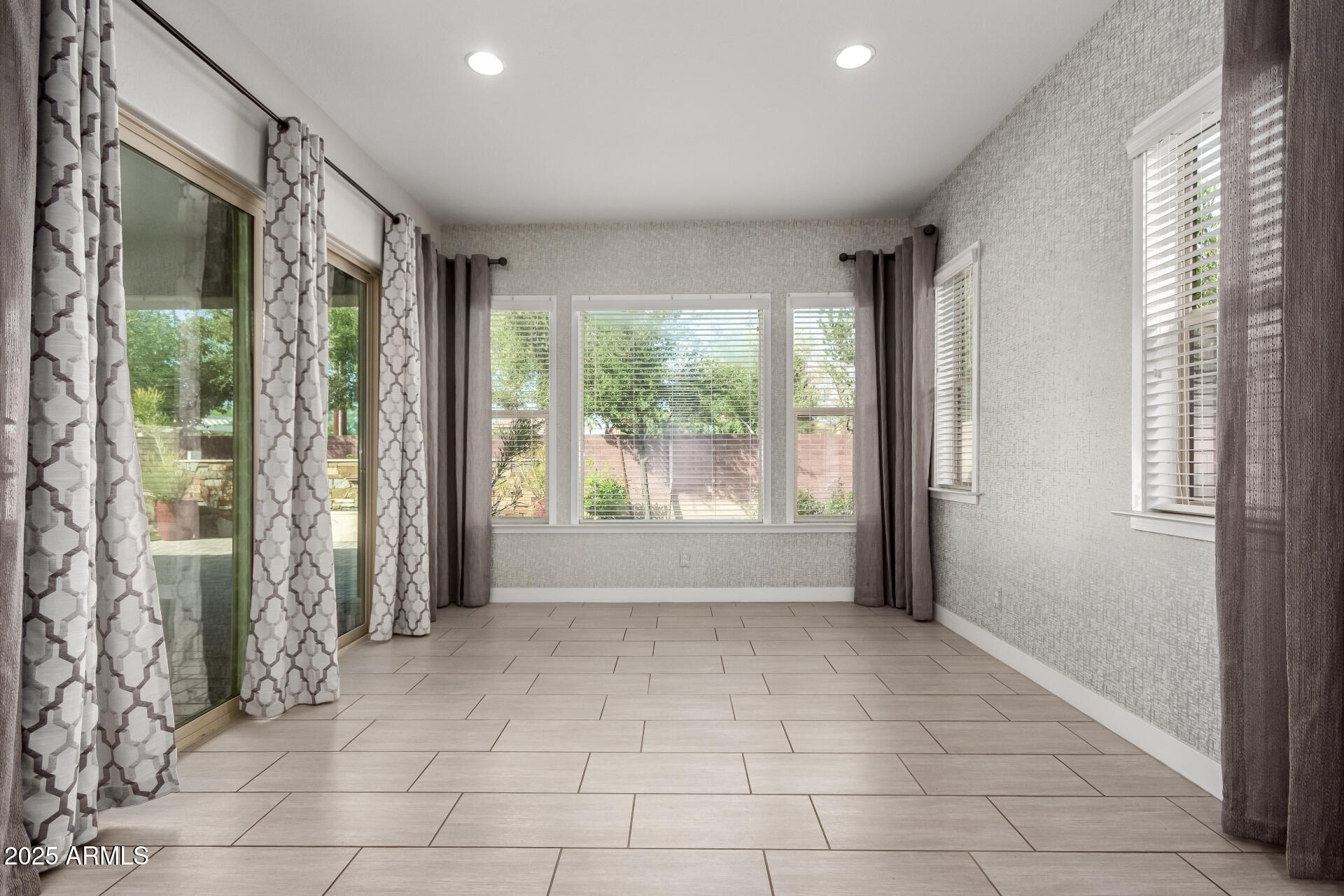 4318 South RedCliffe Drive Gilbert, AZ 85297 - Photo 76 of 110 22 RedCliffe