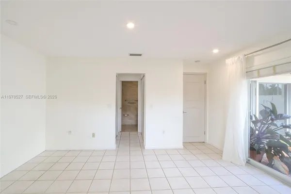 $3,800 | 8105 Southwest 81st Court, Miami, FL 33143