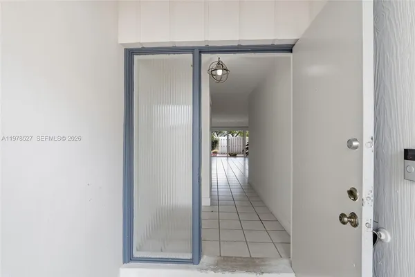 $3,800 | 8105 Southwest 81st Court, Miami, FL 33143