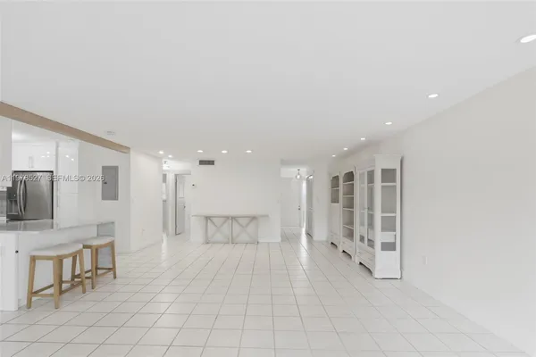 $3,800 | 8105 Southwest 81st Court, Miami, FL 33143