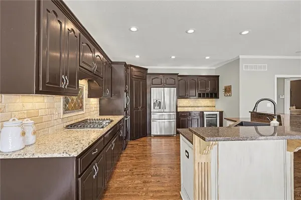 $759,900 | 14709 Knox Street, Overland Park, KS 66221