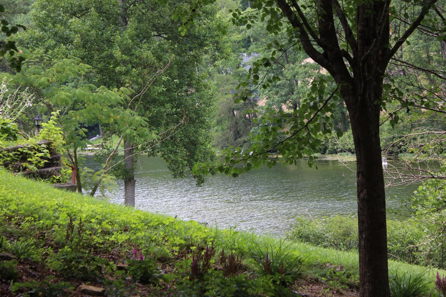 606 Fisherman Cove Road London, KY 40741 - Photo 31 of 32 Photo 35