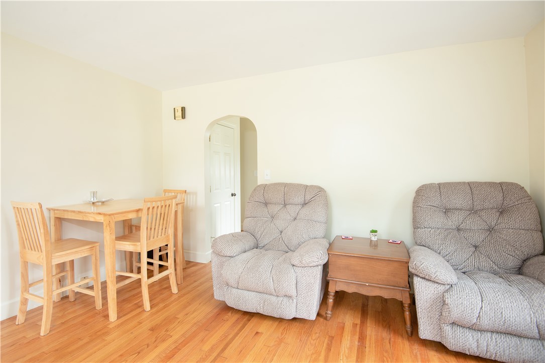 39 Hillside Road Portsmouth, RI 02871 - Photo 8 of 21