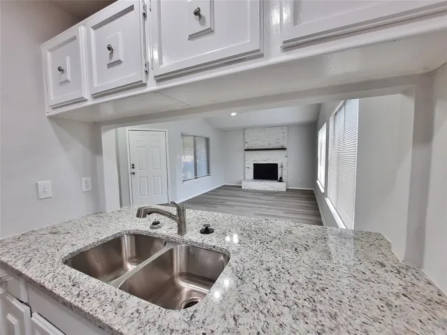 $1,850 | 4609 Riverpark Drive, Fort Worth, TX 76137