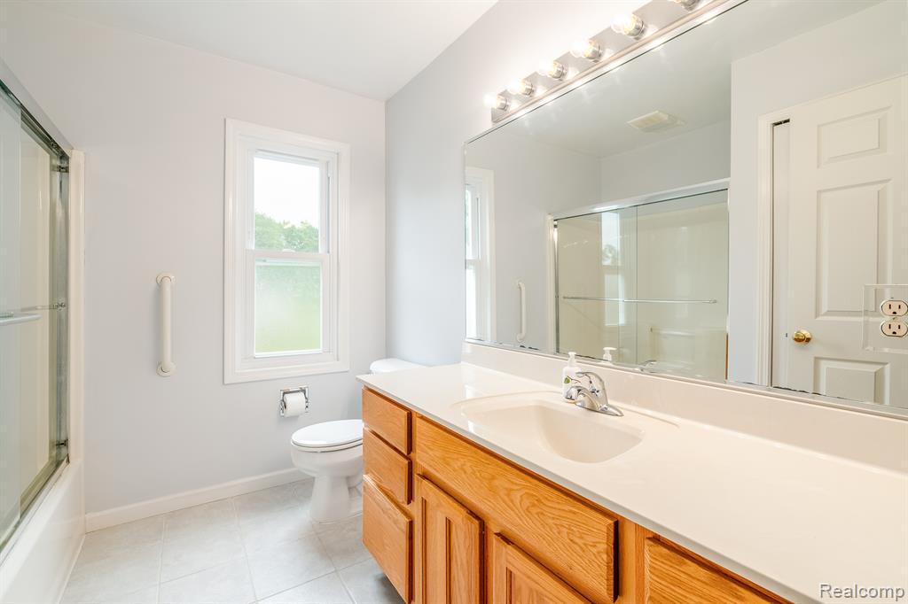 48127 Hull Road Belleville, MI 48111 - Photo 37 of 49