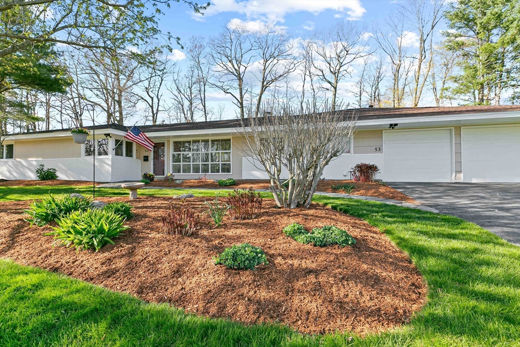 53 Barry Road Worcester, MA 01609 - Photo 2 of 38 Gallery Image 2