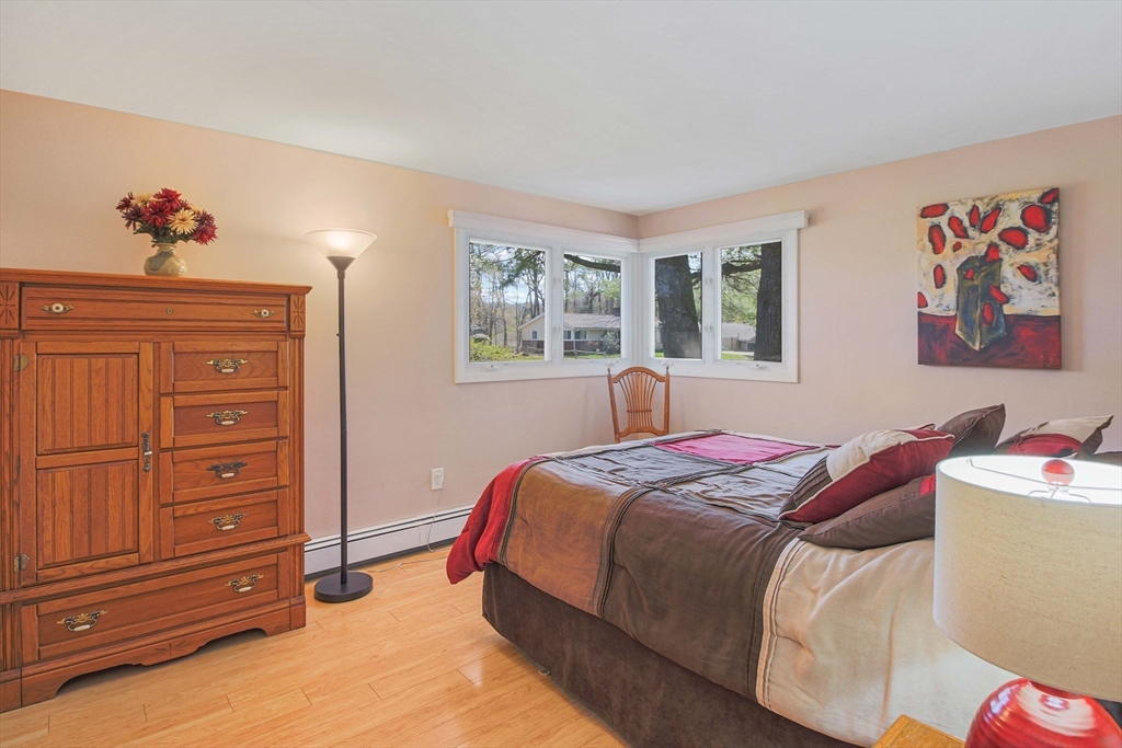 53 Barry Road Worcester, MA 01609 - Photo 23 of 38 Gallery Image 23