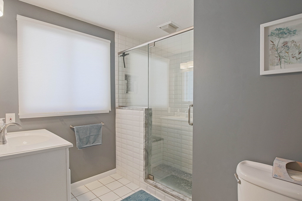 53 Barry Road Worcester, MA 01609 - Photo 30 of 38 Gallery Image 30