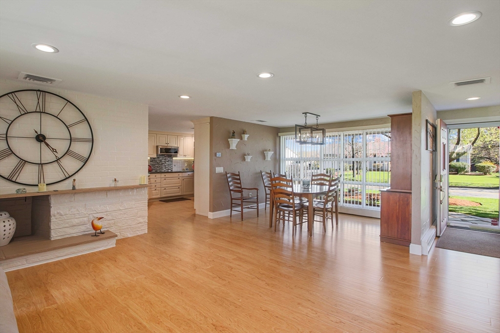 53 Barry Road Worcester, MA 01609 - Photo 8 of 38 Gallery Image 8