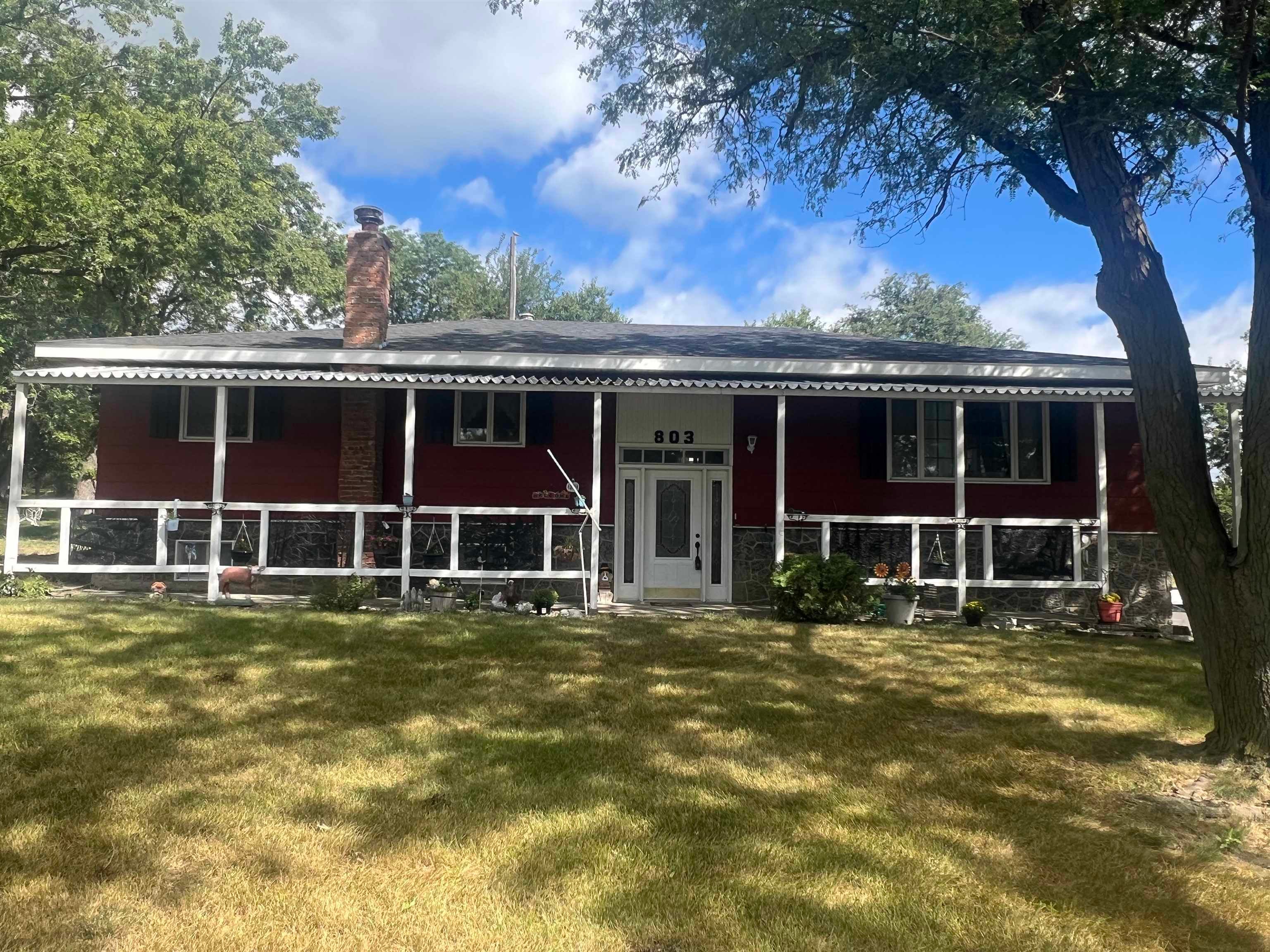 803 West Main Street Pierce, NE 68767 - Photo 1 of 38 Gallery Image 1