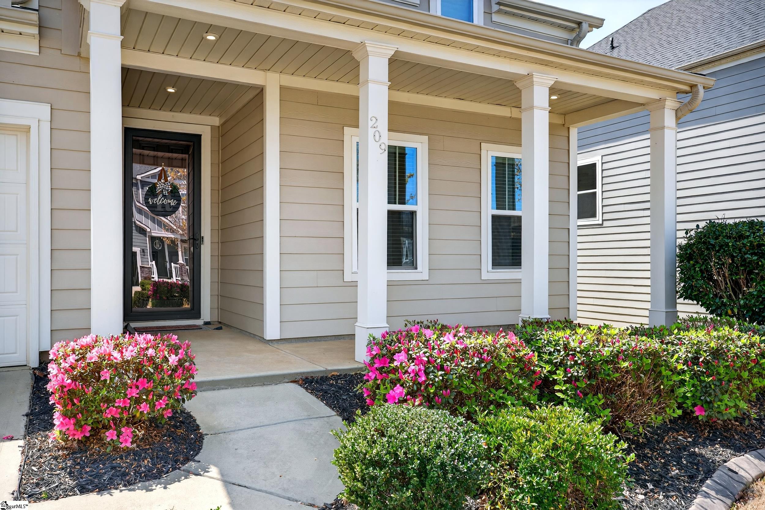209 Bank Swallow Way Simpsonville, SC 29680 - Photo 2 of 31