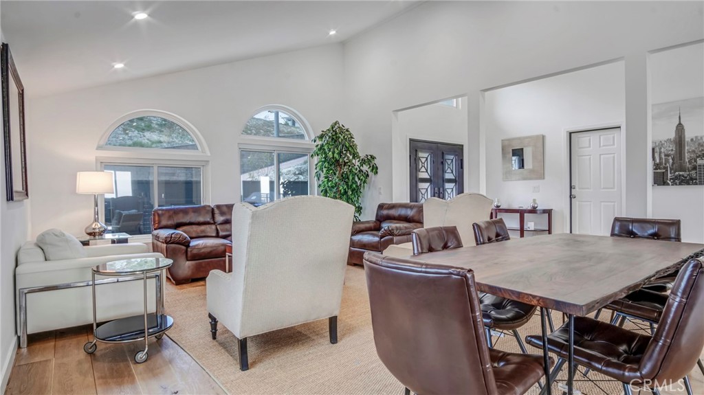 4124 Barrett Road Los Angeles, CA 90032 - Photo 5 of 42