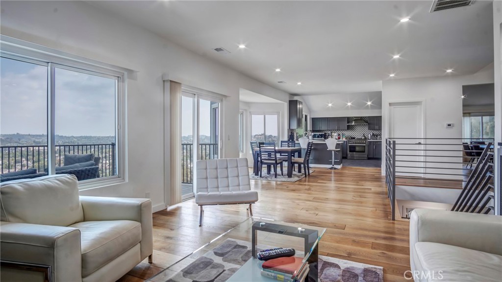 4124 Barrett Road Los Angeles, CA 90032 - Photo 7 of 42