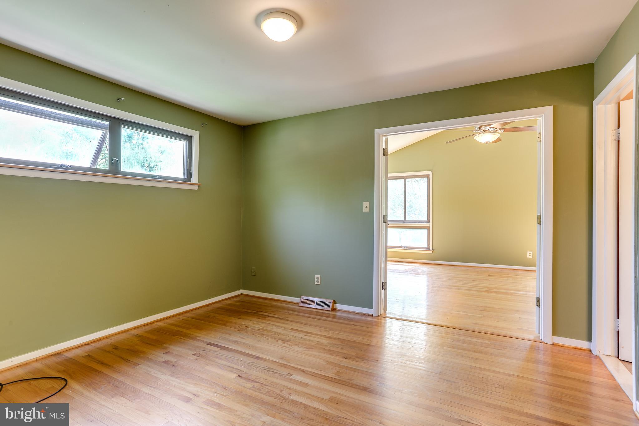 9281 Soaring Hill Road Columbia, MD 21045 - Photo 9 of 20