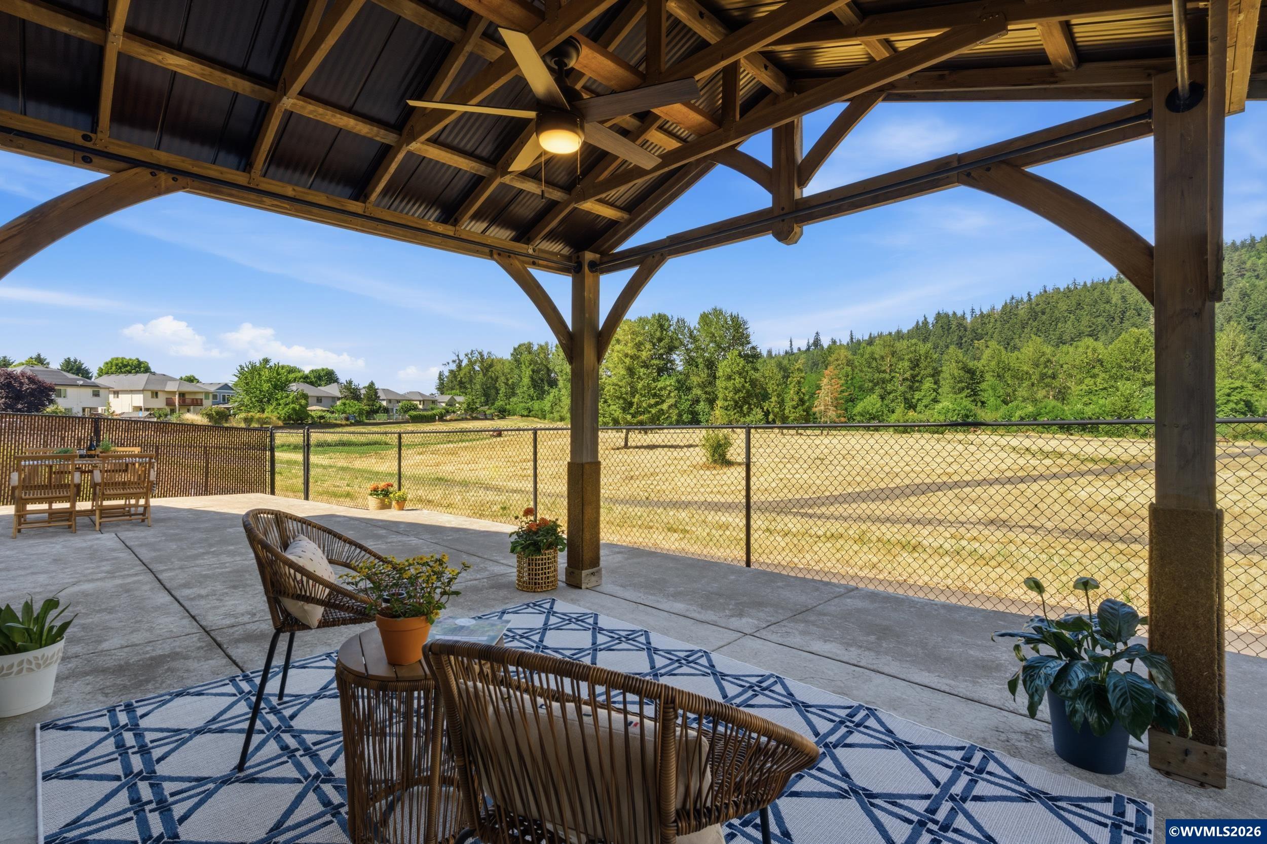 2301 Robbins Way Lebanon, OR 97355 - Photo 35 of 46