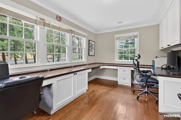 $2,549,000 | 5 Keats Road, Short Hills, NJ 07078