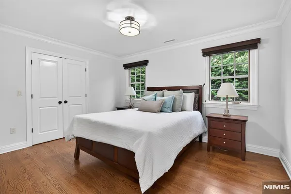 $2,549,000 | 5 Keats Road, Short Hills, NJ 07078