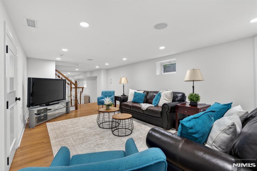 5 Keats Road Short Hills, NJ 07078 - Photo 30 of 47