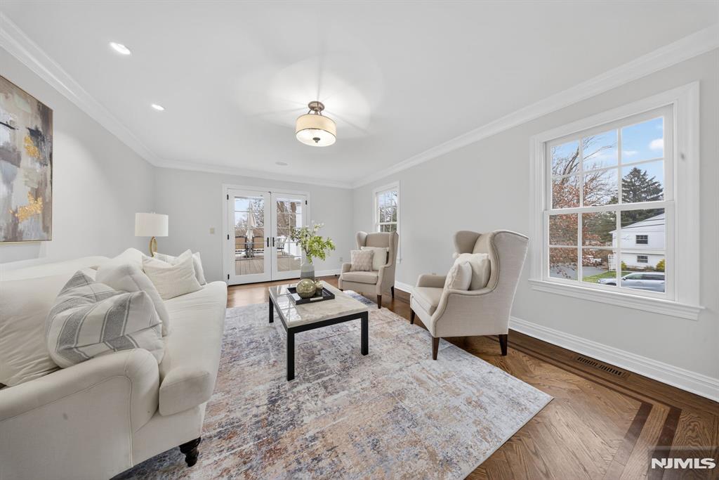 5 Keats Road Short Hills, NJ 07078 - Photo 3 of 47