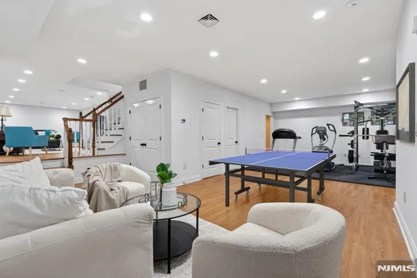 $2,549,000 | 5 Keats Road, Short Hills, NJ 07078