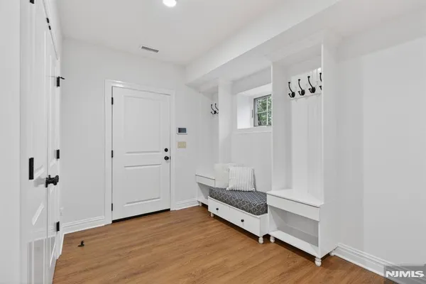 $2,549,000 | 5 Keats Road, Short Hills, NJ 07078